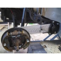 Brazo trasero regulable para semieje 552mm