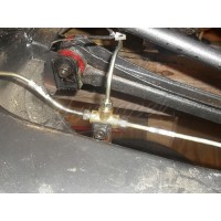 Cruz para línea de frenos